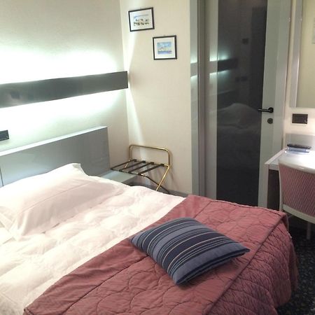 Hotel Michelangelo Biella Kültér fotó
