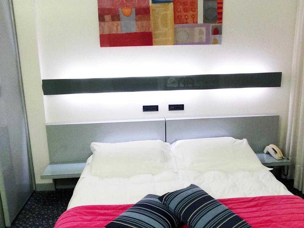 Hotel Michelangelo Biella Kültér fotó