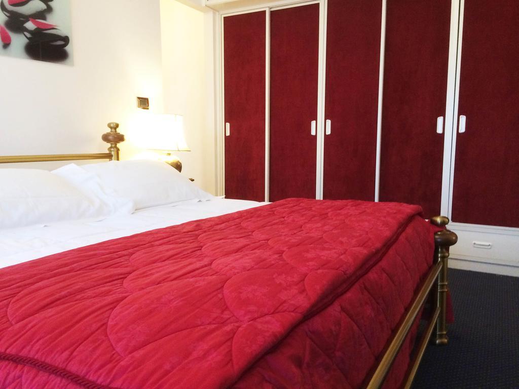 Hotel Michelangelo Biella Kültér fotó